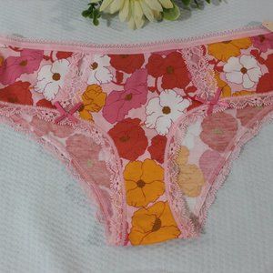 NEW Vintage Victoria's Secret Hiphugger Lace Trim Size Small NWT